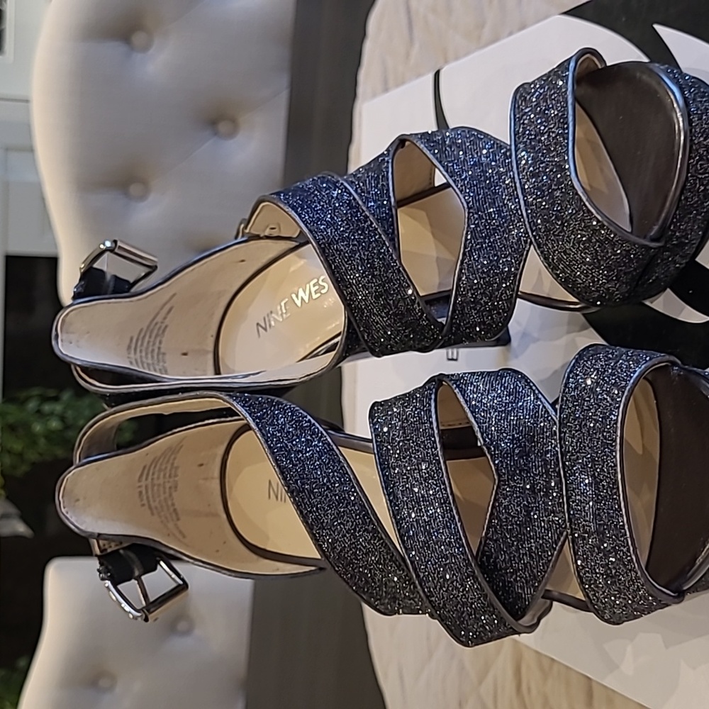 NWT 5.5 Nine West Sparkly Syrap Heels